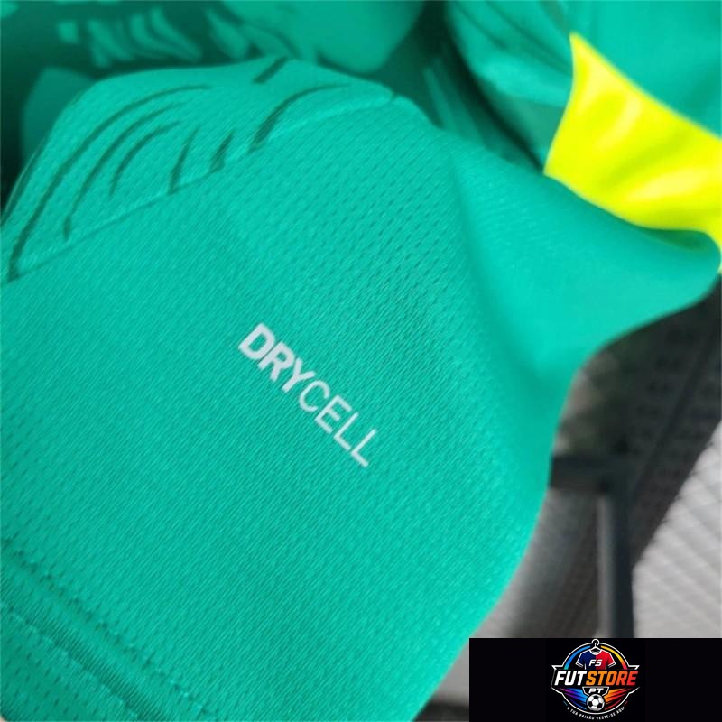 d13508395a6676b4.jpg